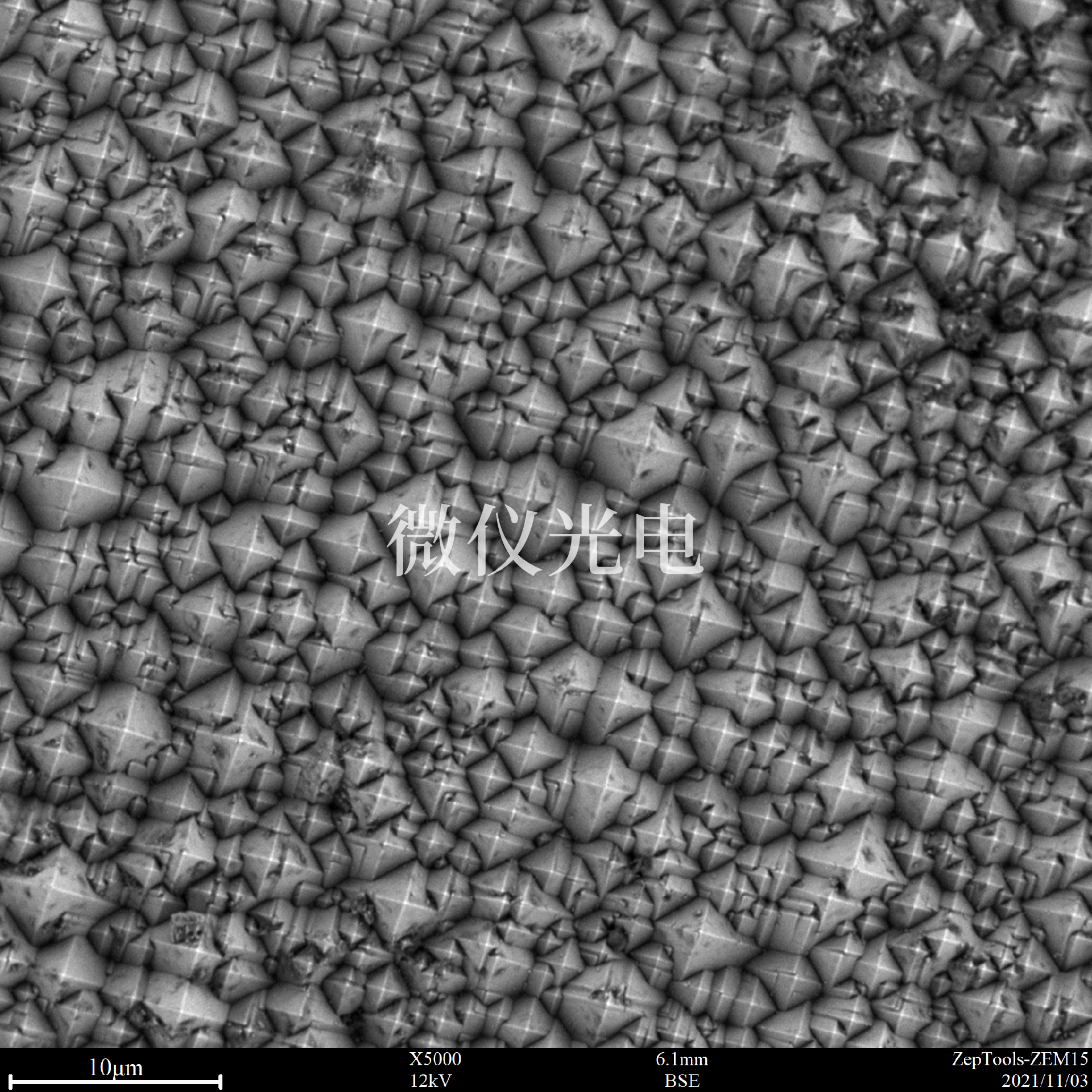 掃描電鏡下的太陽能電池.png 掃描電鏡下的太陽能電池.png